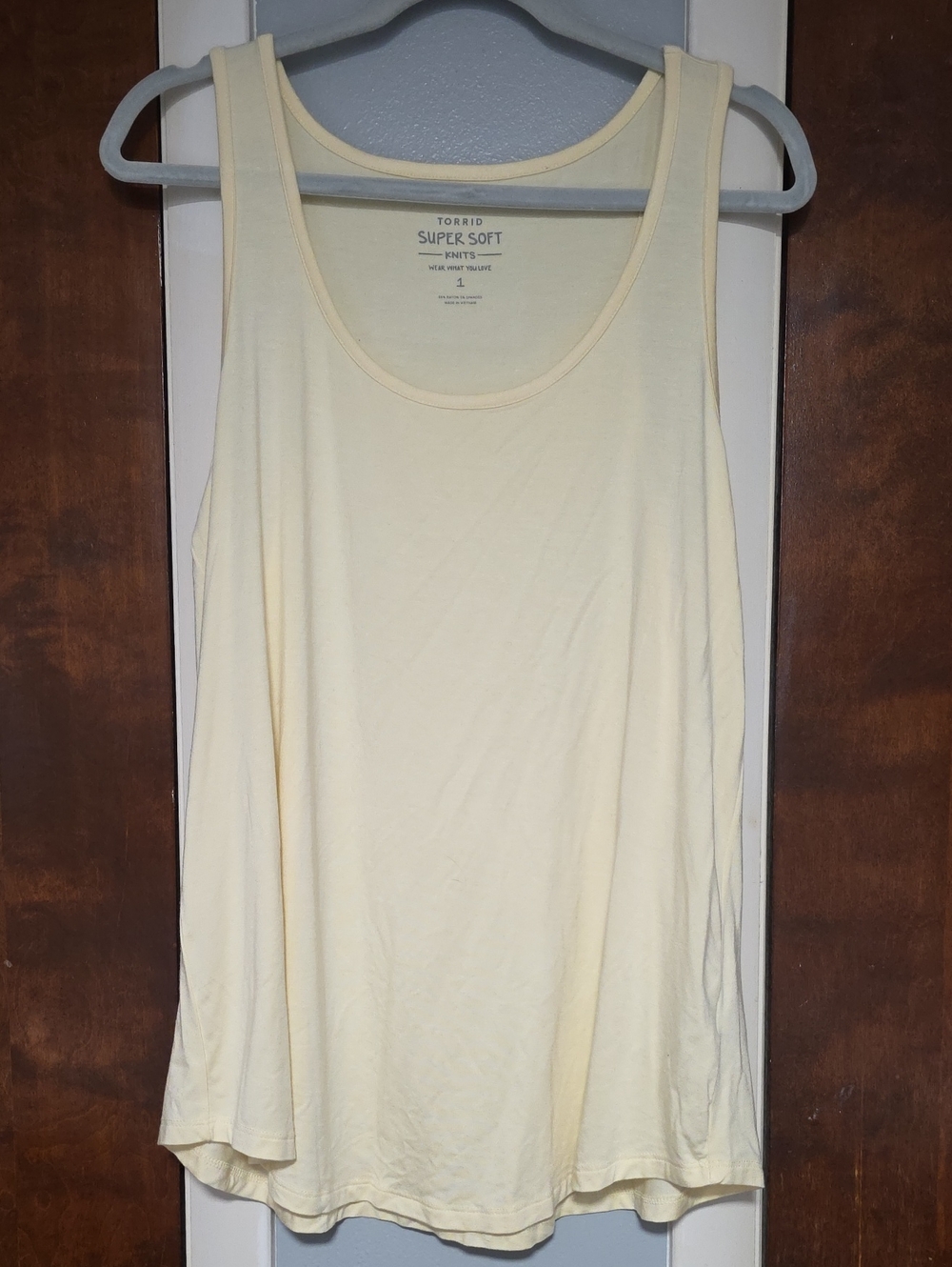 NWT SIZE 1X Torrid Butter Yellow Scoop Neck Super Soft Tank